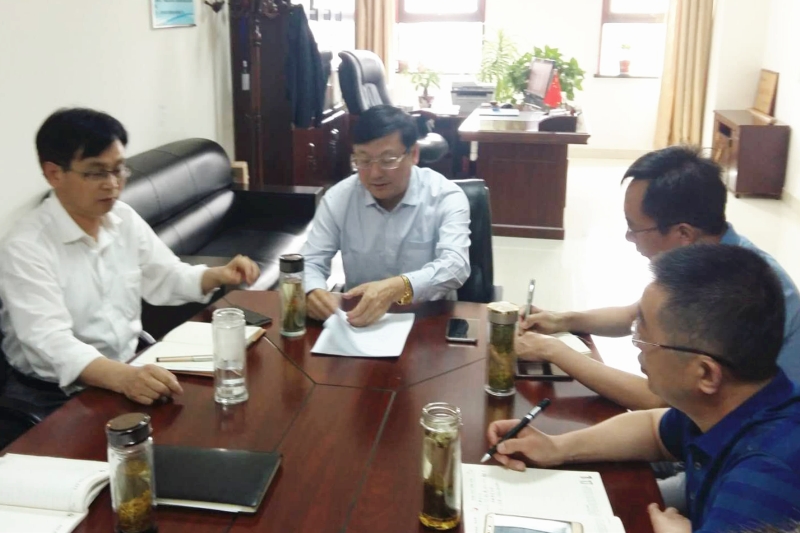 公司領導為西部物流事業(yè)部黨員上黨課